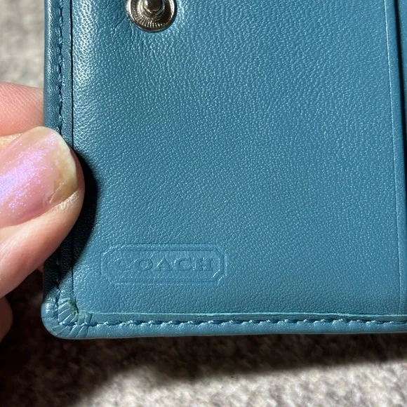 Coach Teal and Brown Leatherware Wallet - Picture 4 of 16